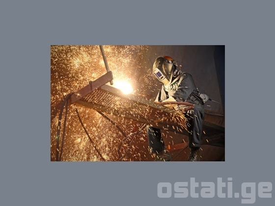 შემდუღებელი გამოძახებით კარის პეტლის შედუღება გამოძახებით